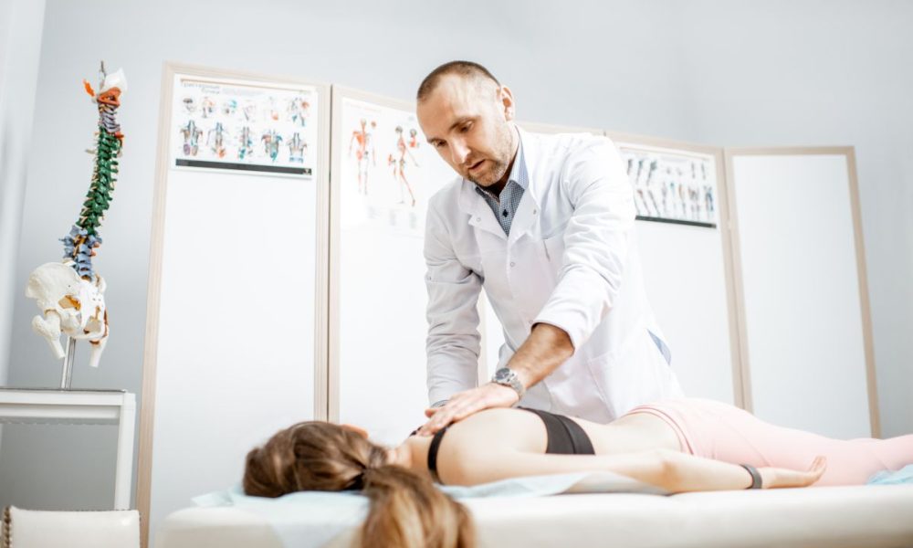 How Do Chiropractors Know Where to Crack?