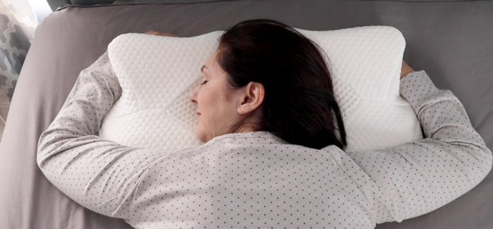"Neck pain is gone" Shoppers swear by this cushion that helps and it's priced just $38. Yahoo Lifestyle Australia